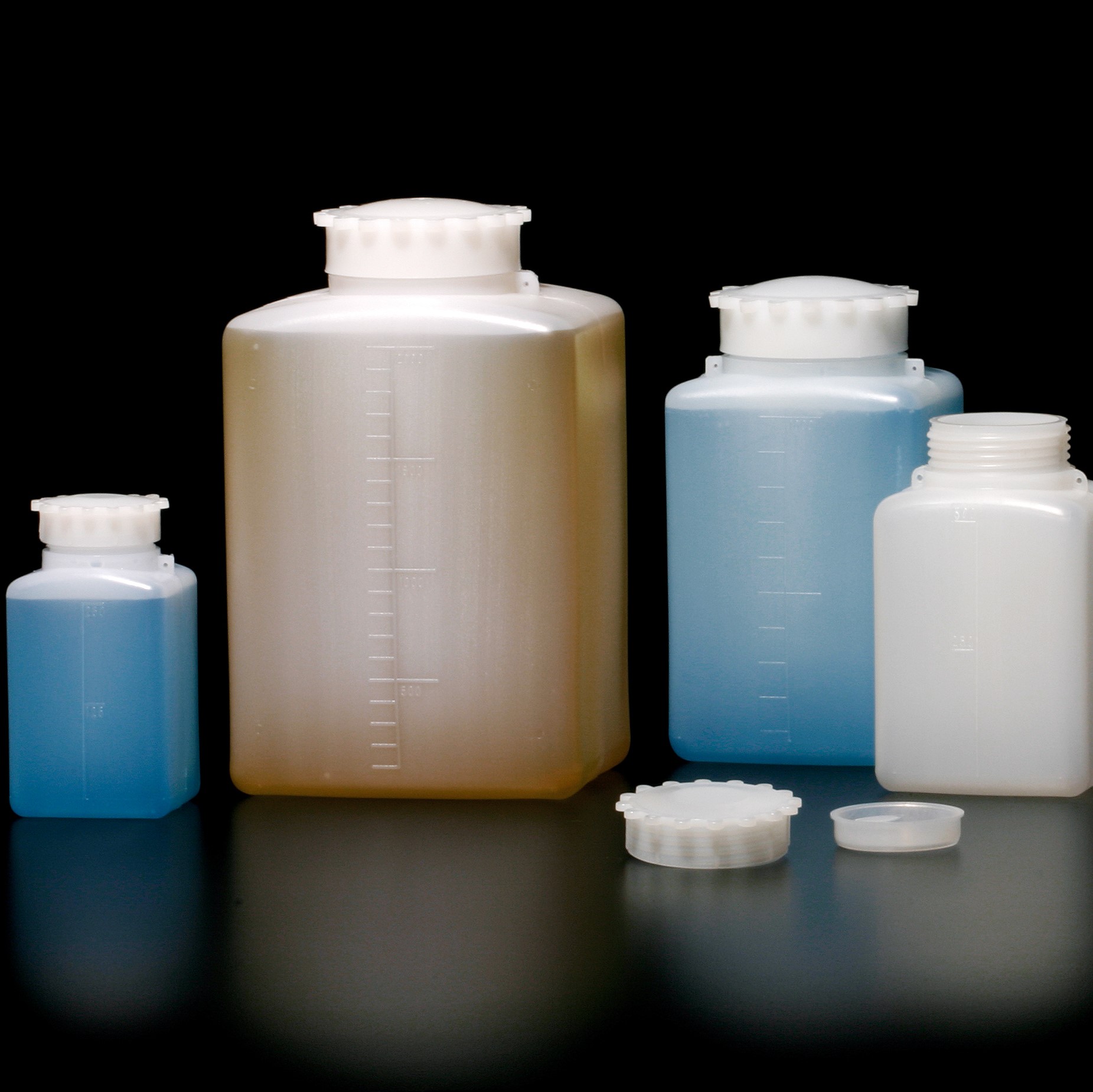 Square bottle HDPE 1000 ml with cap